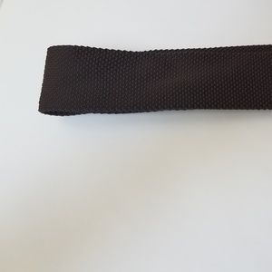 Brown knit tie